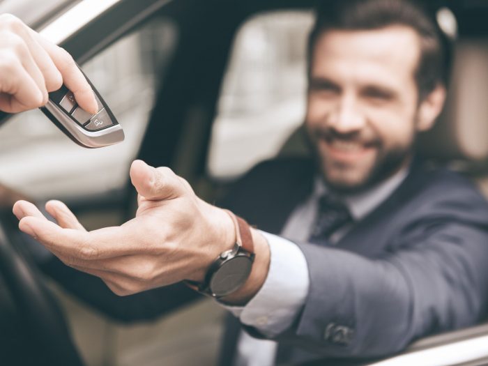 7 Keuntungan Memilih Jasa Rental Mobil untuk Kendaraan Operasional
